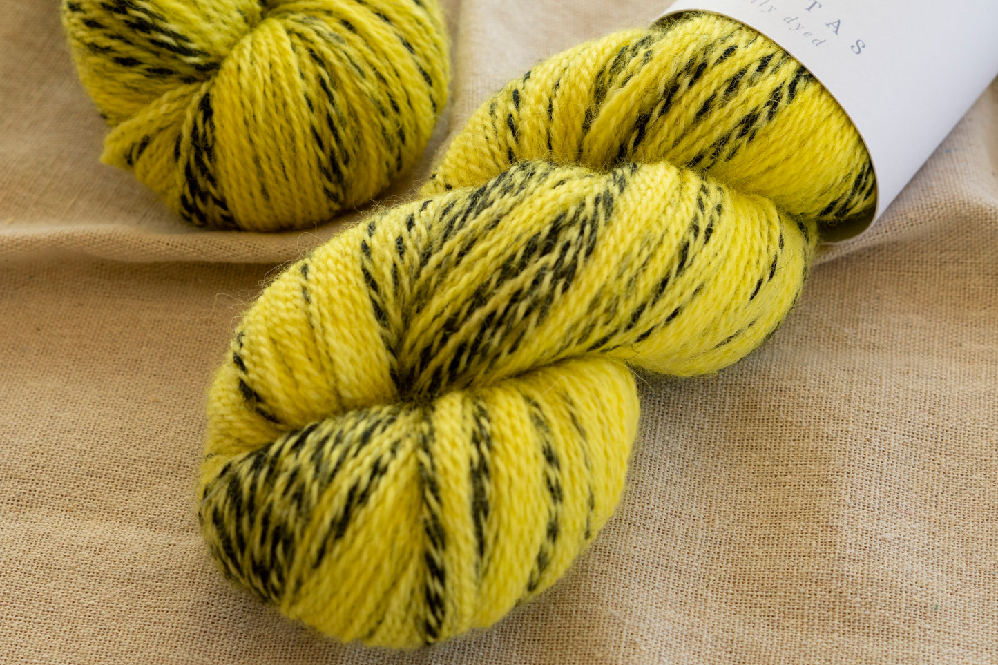 Neon Yellow / Zebra Fingering
