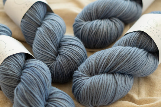 Hyacint Blue / Purrfect Worsted