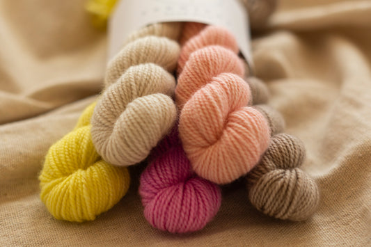 19062403 / Set of mini skeins