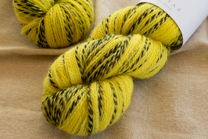 Neon Yellow / Zebra Fingering